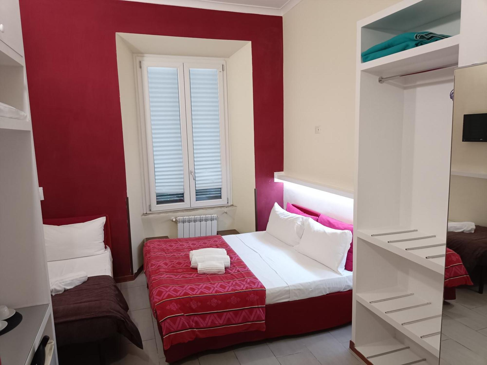 Enjoy Roma Bed & Breakfast ภายนอก รูปภาพ