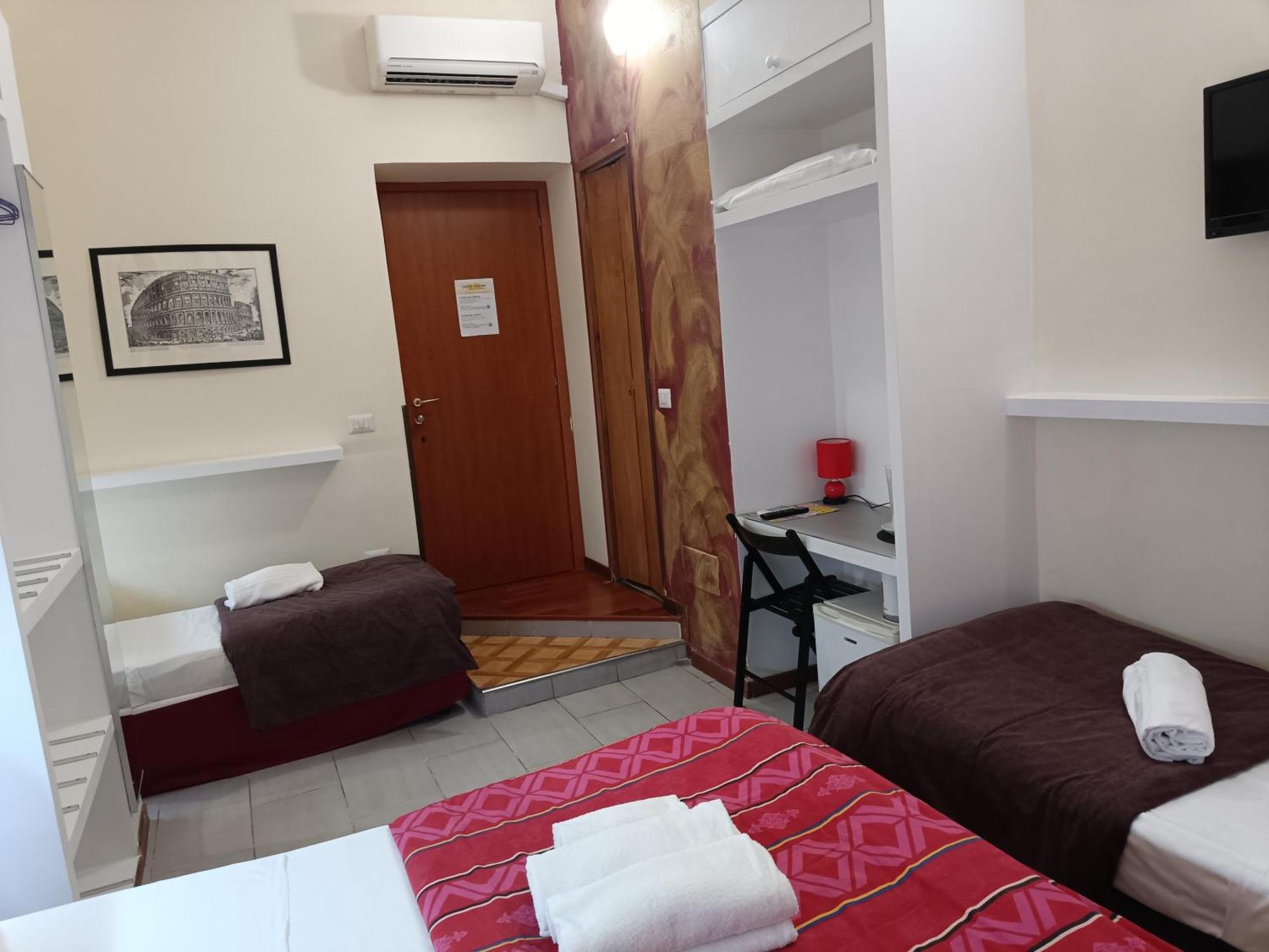 Enjoy Roma Bed & Breakfast ภายนอก รูปภาพ