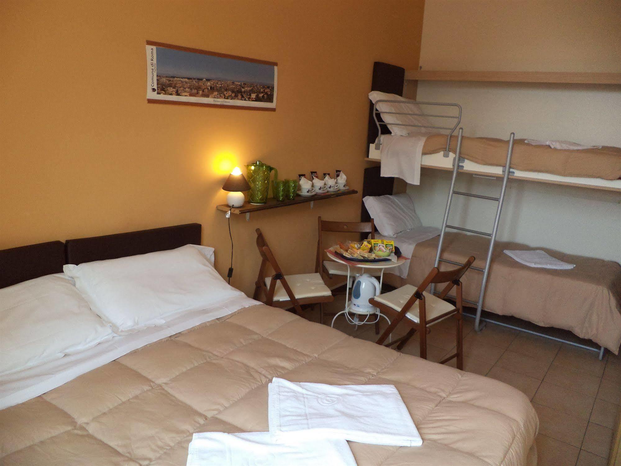 Enjoy Roma Bed & Breakfast ภายนอก รูปภาพ