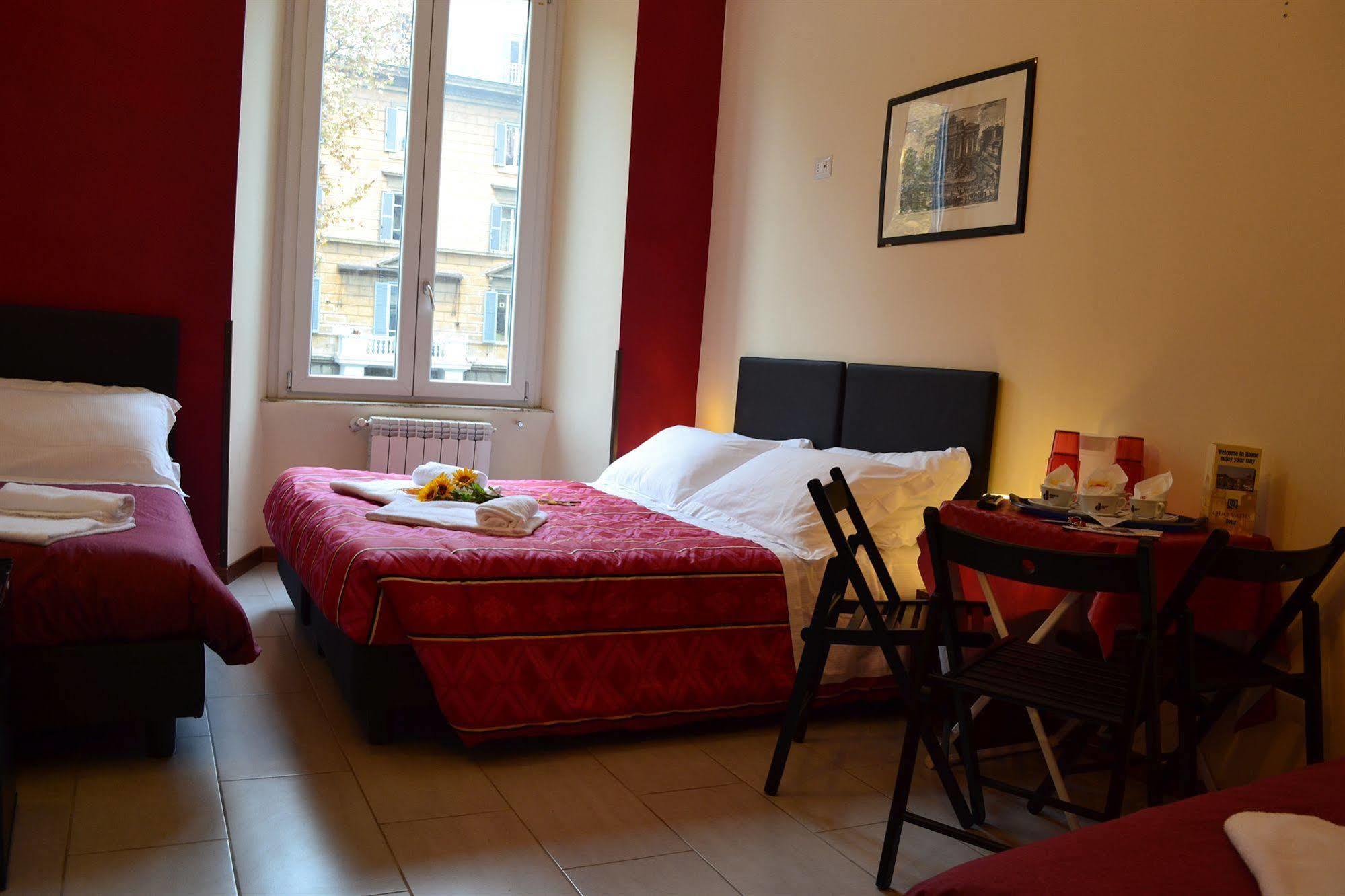 Enjoy Roma Bed & Breakfast ภายนอก รูปภาพ
