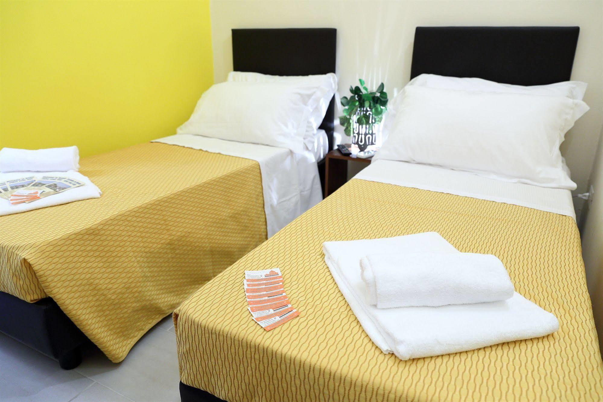 Enjoy Roma Bed & Breakfast ภายนอก รูปภาพ